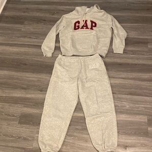 SOLD;Gap sir S hoodie/joggers set